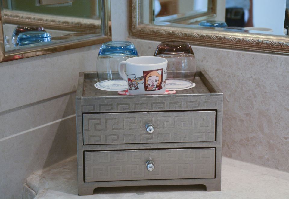 猪猪侠行政亲子主题房