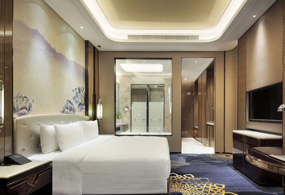 行政豪华大床房（深睡床垫+高层通透采光+加湿器）