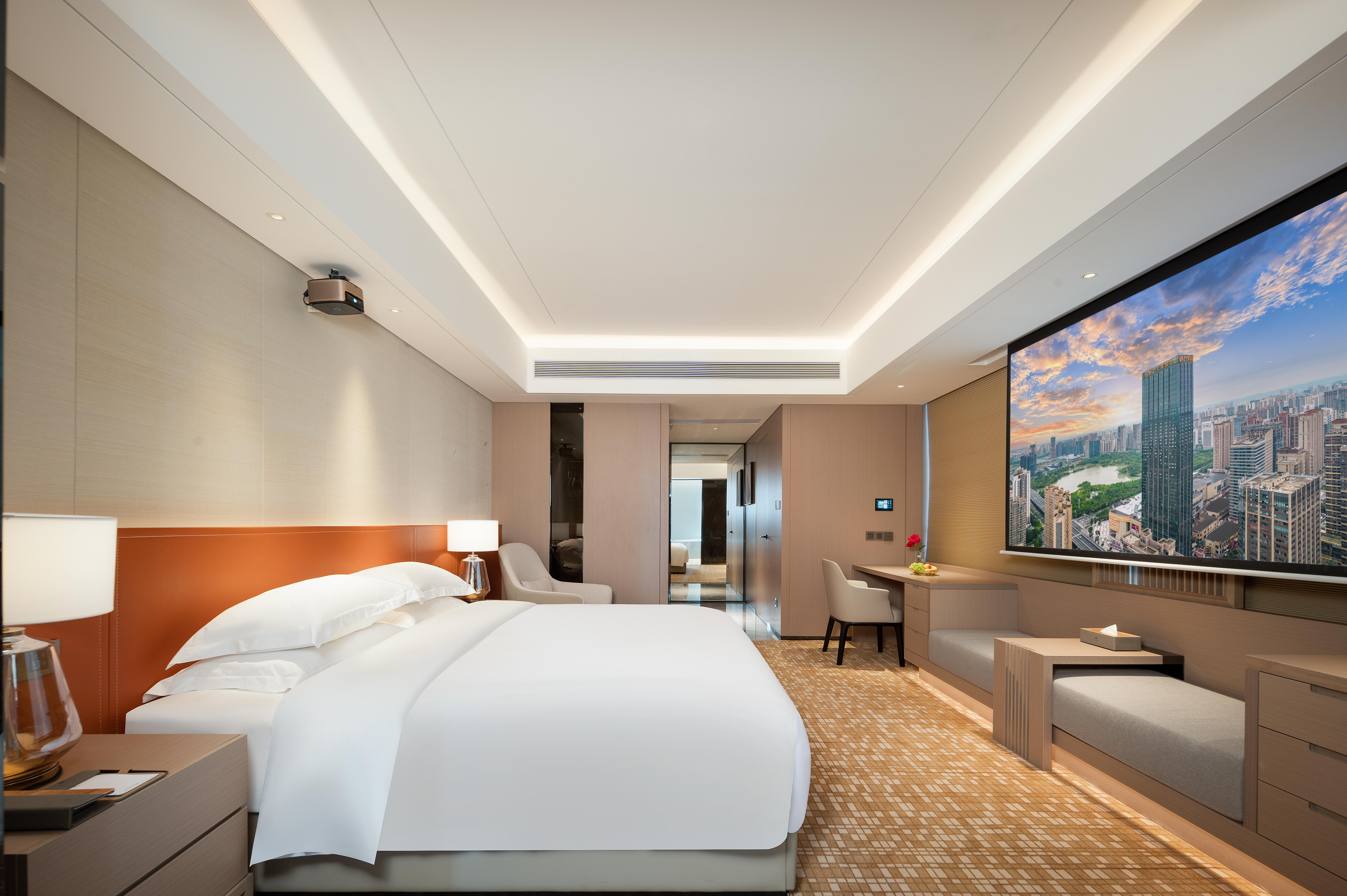 云端.270度湖景影音大床房（独立浴缸+乾湿分离）