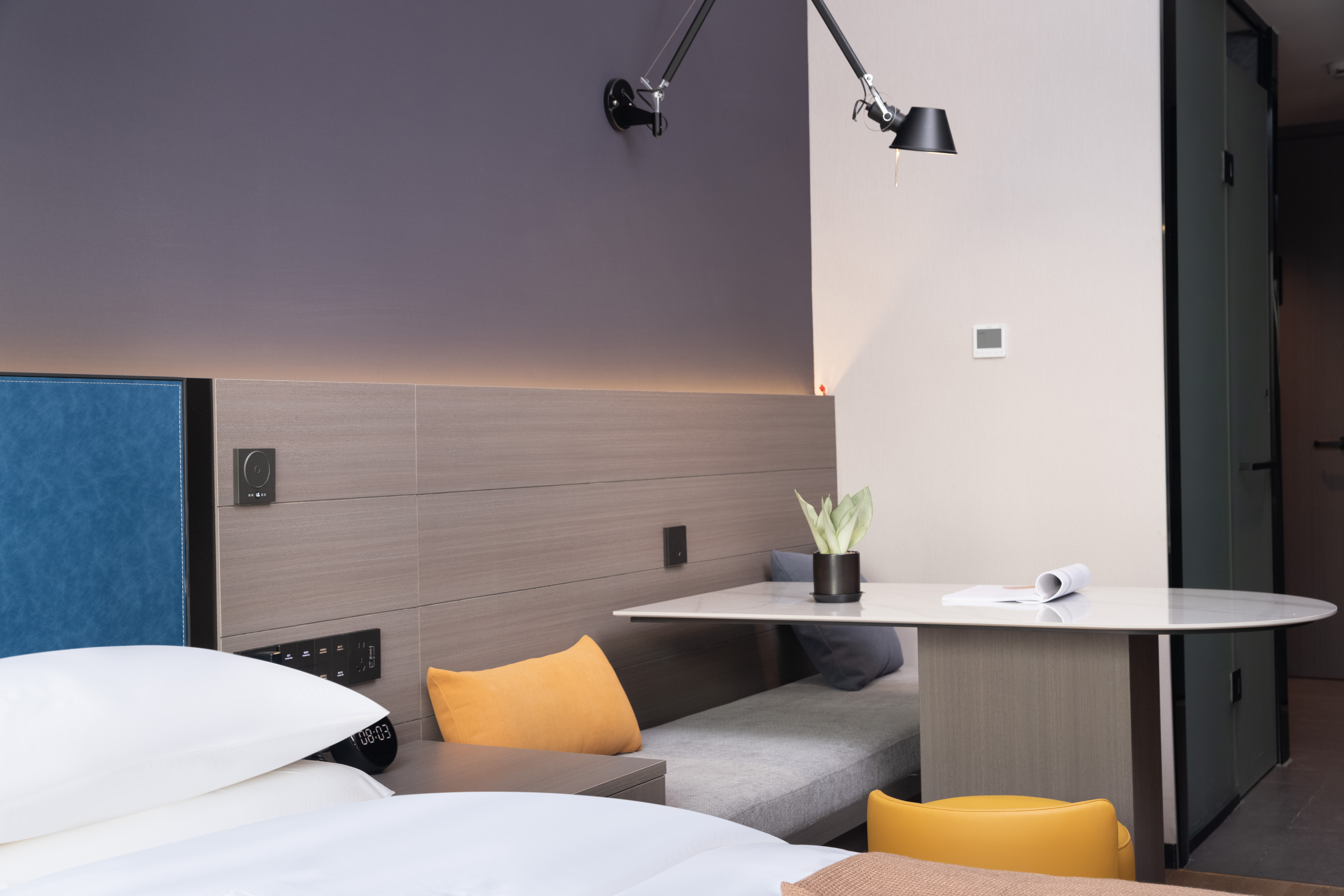 礼白轩·上湖览胜大床房（高清投屏+小冰箱+功夫茶具）