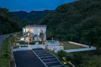 Anji Xiao Qi Zai · CHI INN — Family-Friendly Riverside Retreat (Tianmu Mountain Rafting Branch) Ξενοδοχεία στην πόλη 