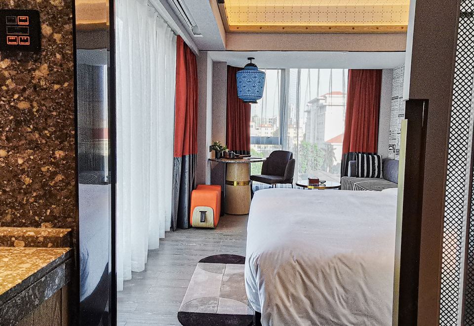 180°城景駿逸大床房