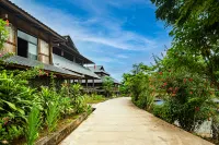 Floral Hotel·Yao Mother's Guest Hotel (wangtianshu scenic spot in Xishuangbanna)