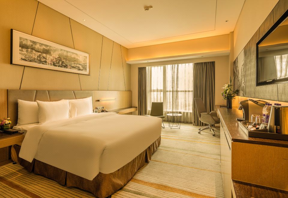 Radisson Blu Shanghai Pudong JinqiaoExecutive Queen Room