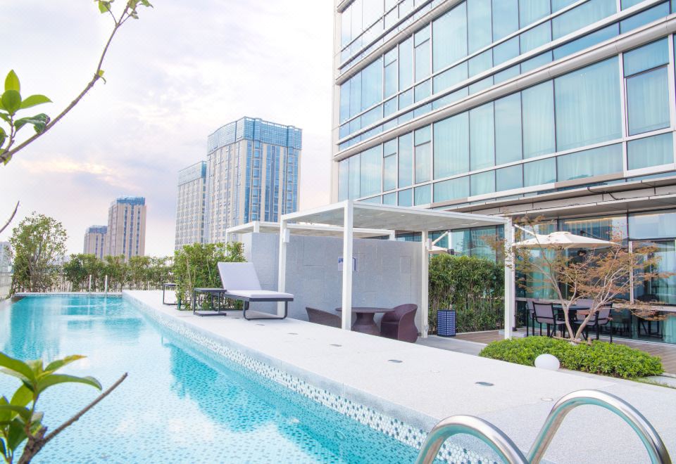 嘉宾轩庭院泳池套房