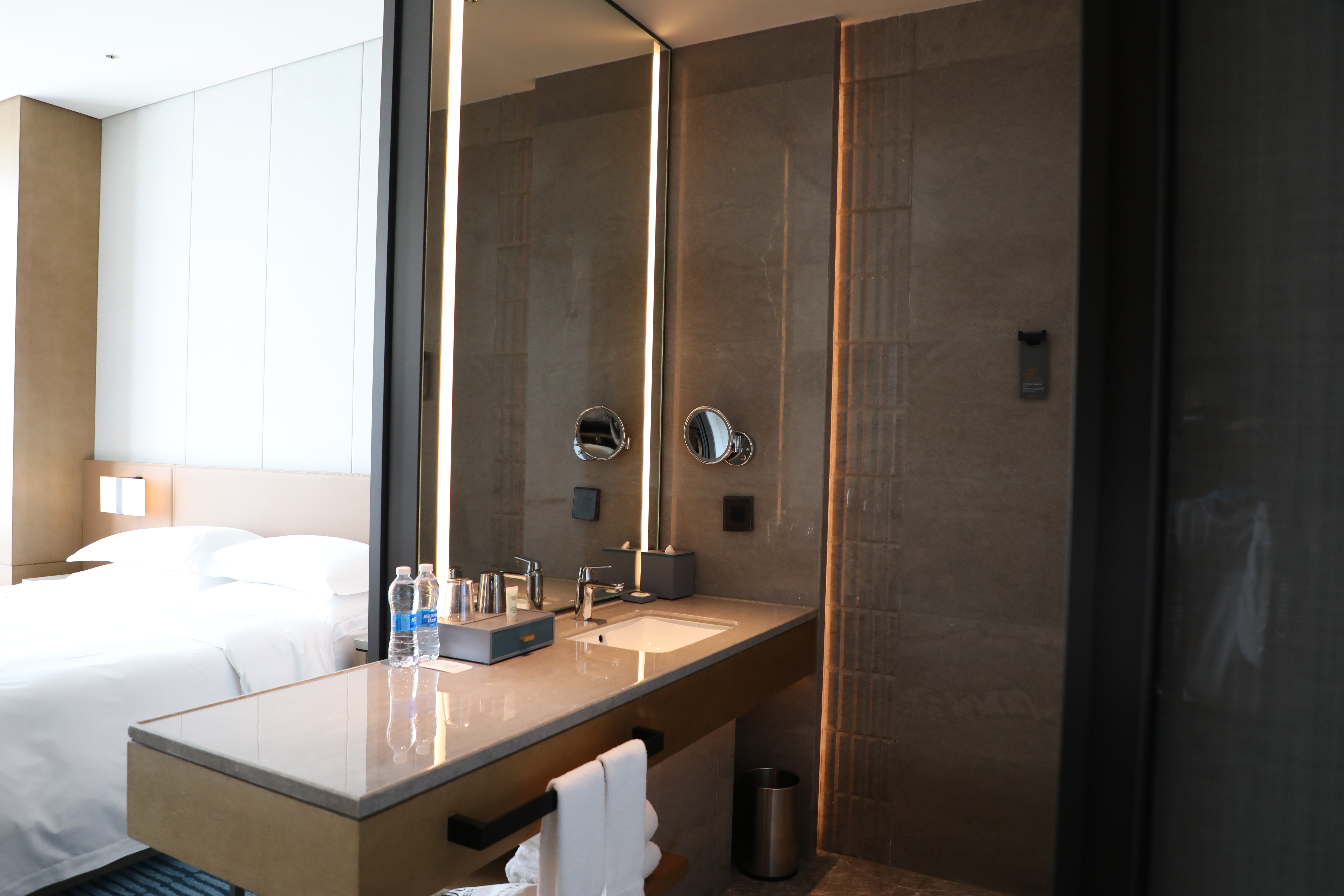 尊贵海景双床房