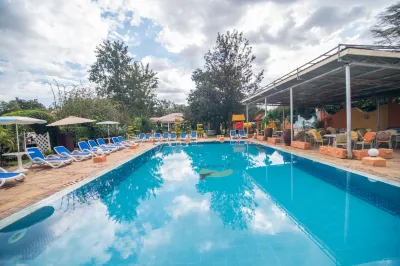 Falcon Heights Hotel Hotels in 