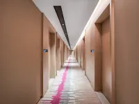 Lavande Hotel (Beijing International Exhibition Center Yonghegong Metro Station Branch)