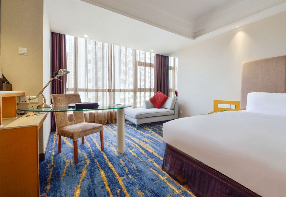 现代景·雅致大床房