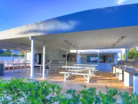 Alex Beach Cabins and Tourist Park Hotels in Mooloolaba