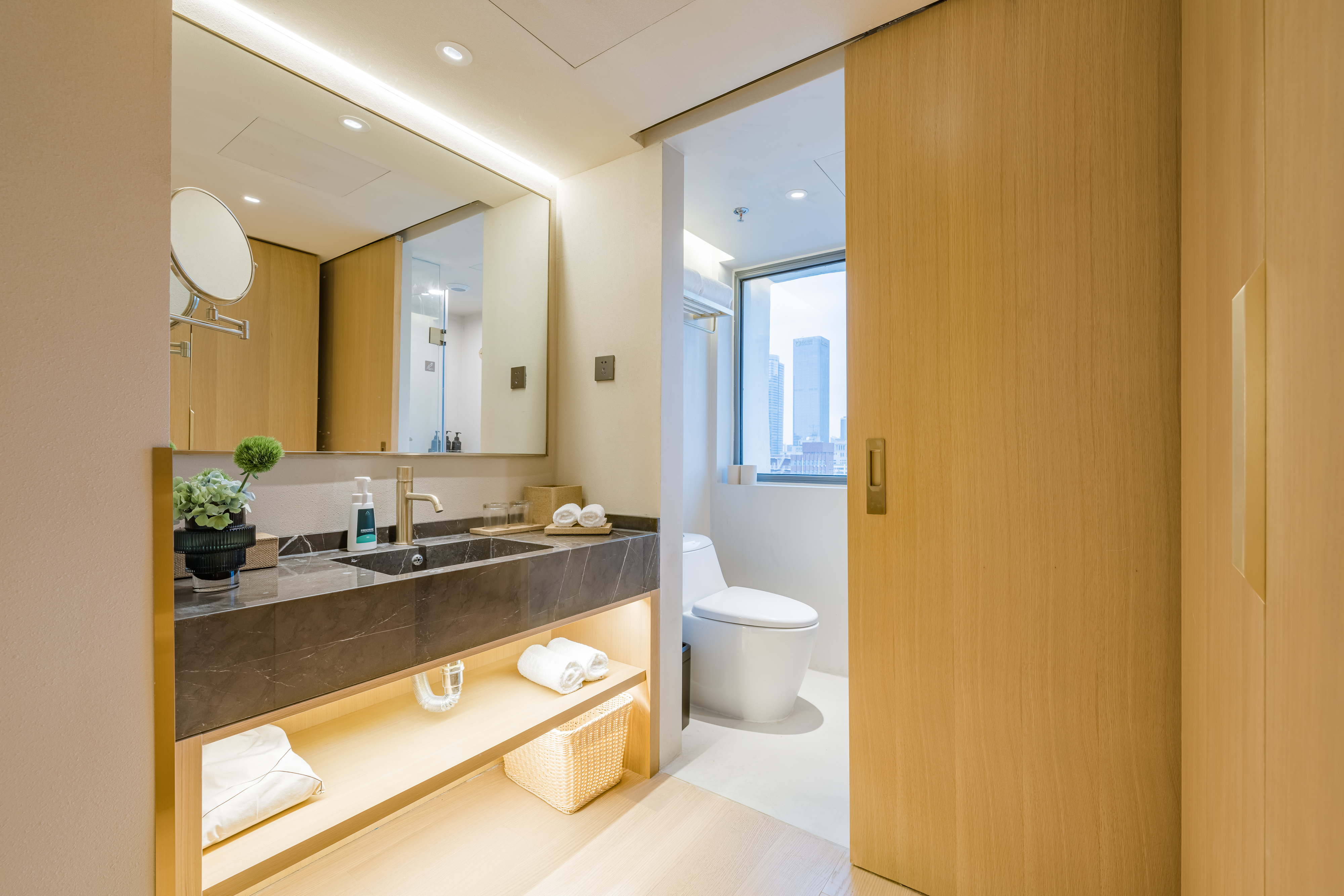 几木城景大床房（深睡枕PRO+手机投屏+小冰箱）