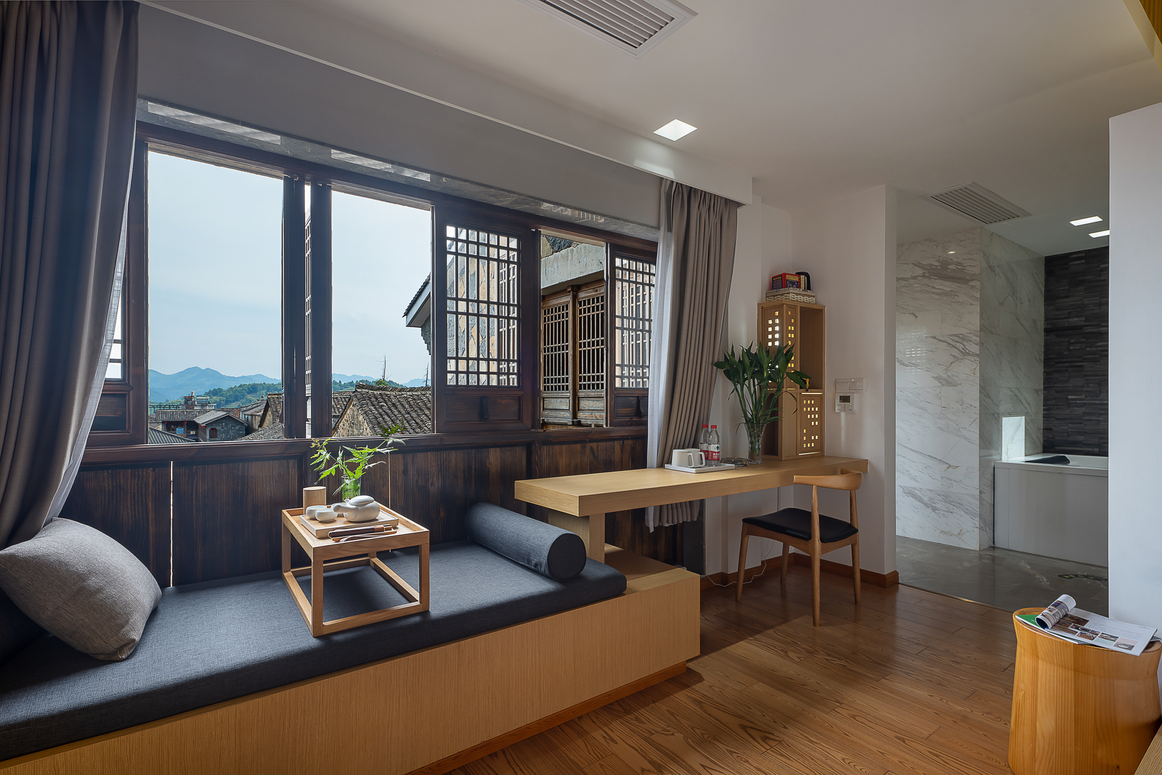 小庭远山·静谧古村大床房·按摩浴缸