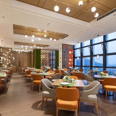 Hampton by Hilton Deqing Отели в г. Дэцин