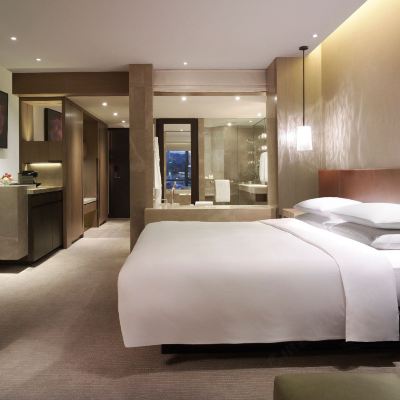 1 King Bed with Club Access Grand Hyatt Promo Code