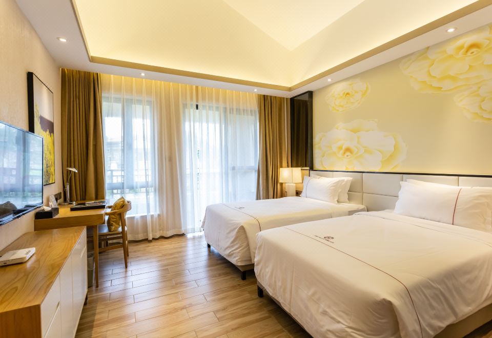 Yuetianxia Hot Spring HotelGarden Hot Spring Four Bedroom Villa