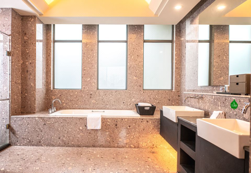 别墅山景大床房