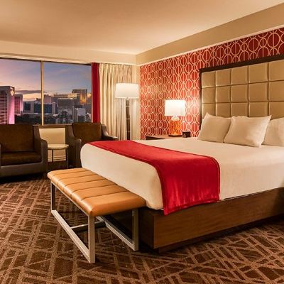 Resort King Room with Mobility Roll in Shower Non smoking Bally's Las Vegas Promo Code