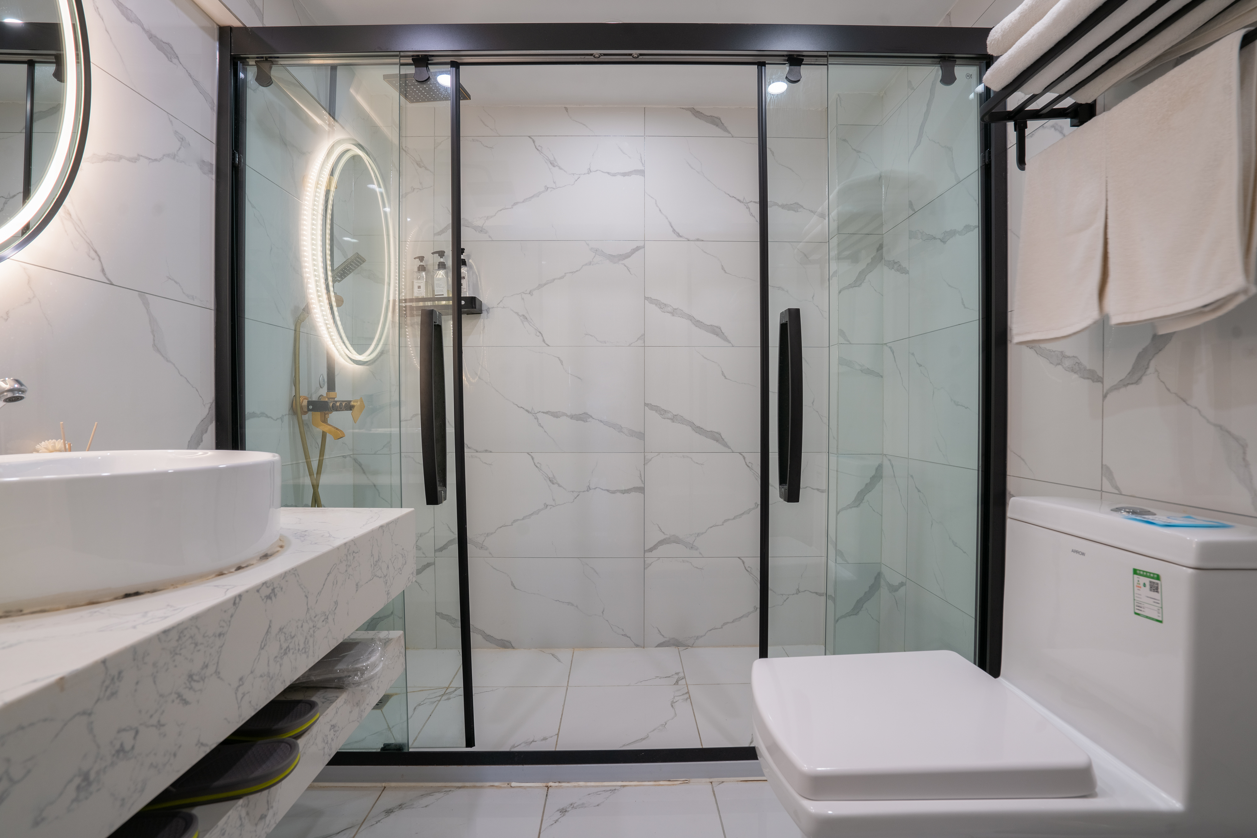 幻境·豪华家庭套房（滇池观景天台+休闲茶室）