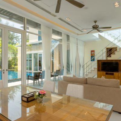 Four Bedroom Pool Villa With Kitchen