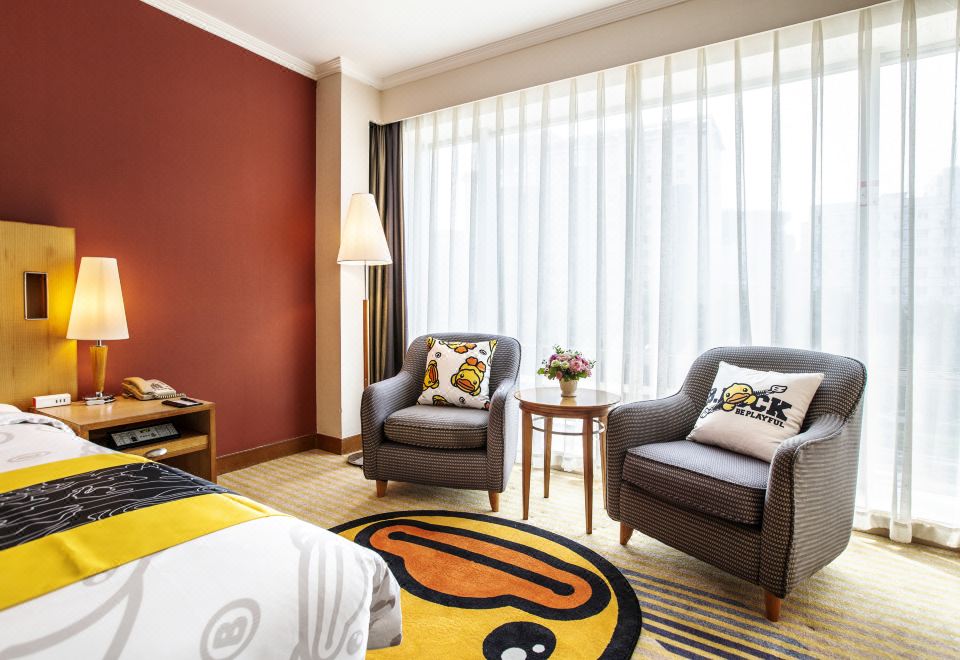 Beijing Xinqiao HotelB Duck King Bed Room