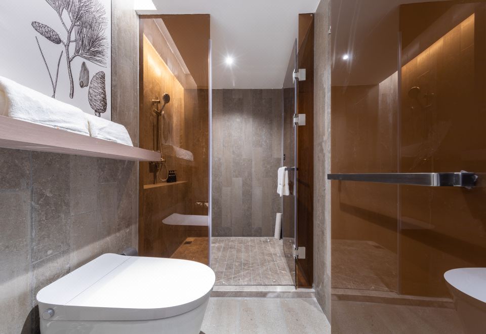 Atour S Hotel, Hisense Plaza, Qingdao Olympic Sailing CenterJi Mu Family Room (Mini Fridge +Leifen Hair Dryer + Projection + Deep Sleep Pillow Pro)