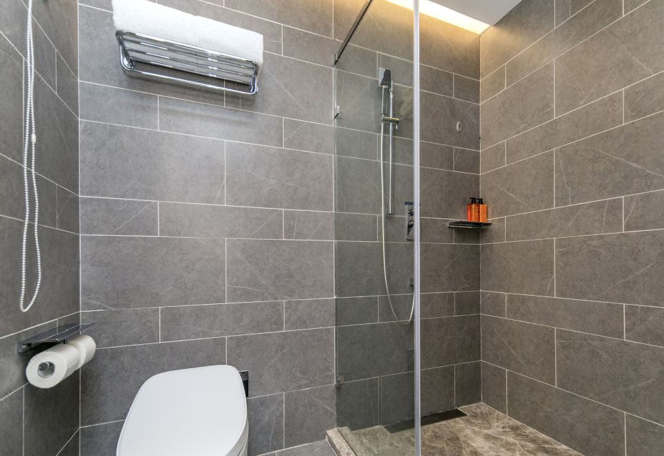 月若流金高级大床房（小冰箱+智能客控+手机投屏）