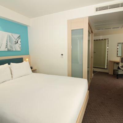 轉角大床房 歡朋希爾頓飯店優惠