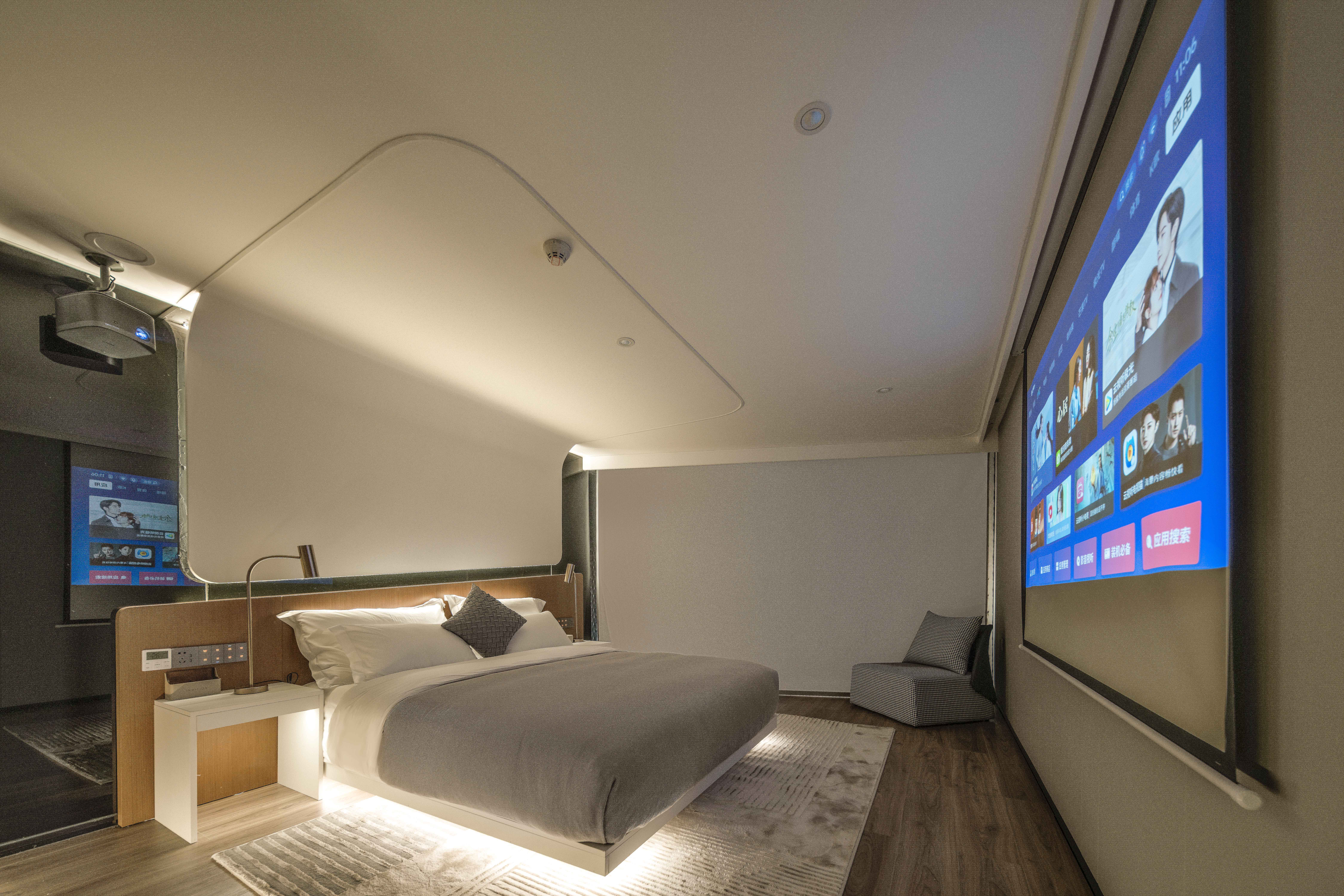 太空舱·奇妙江景大床房