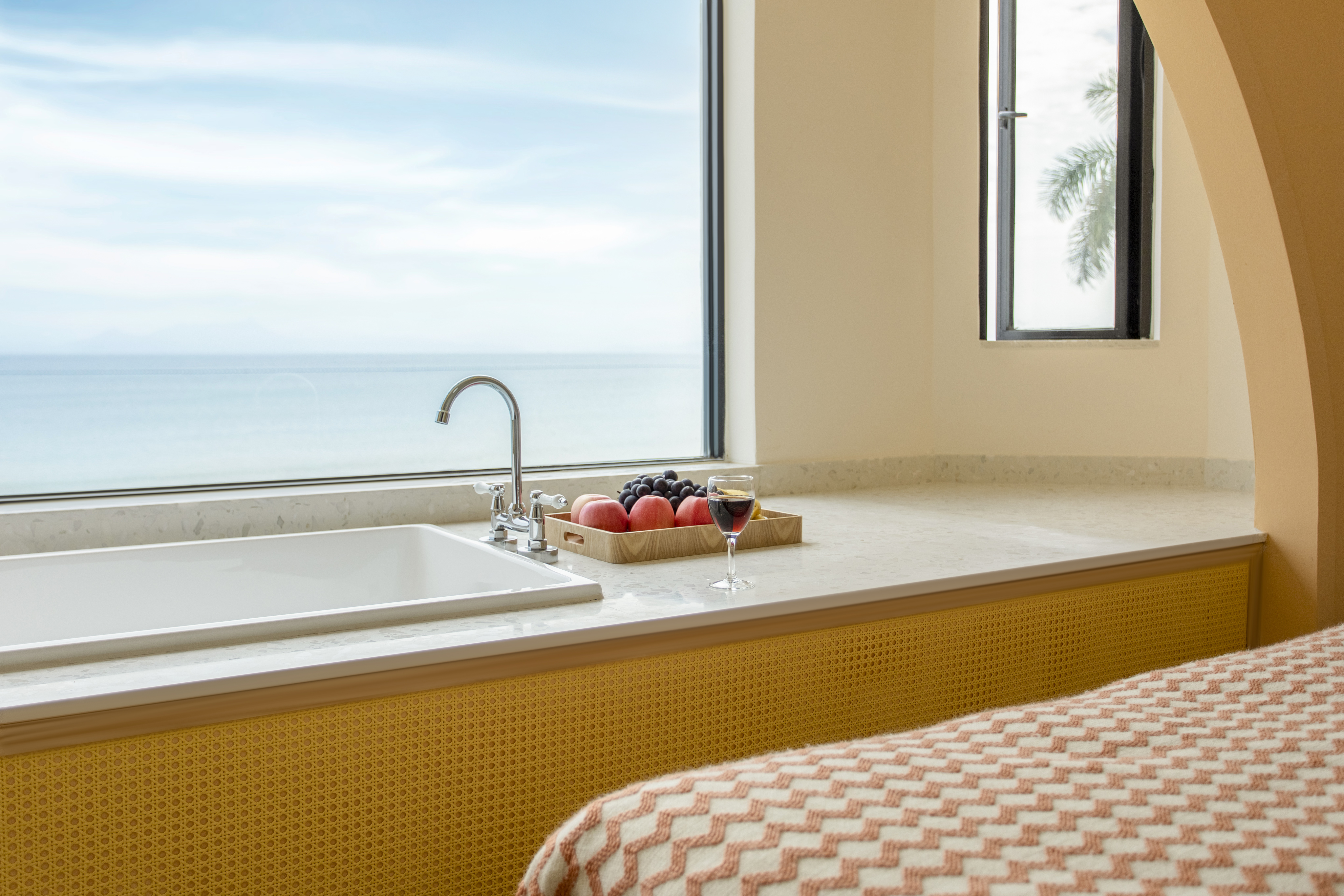 榆光·海景浴缸大床房