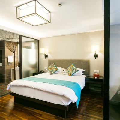 君亭概念房+超大浴缸觀城景 紹興君亭飯店（柯橋古鎮輕紡城北市場店）優惠