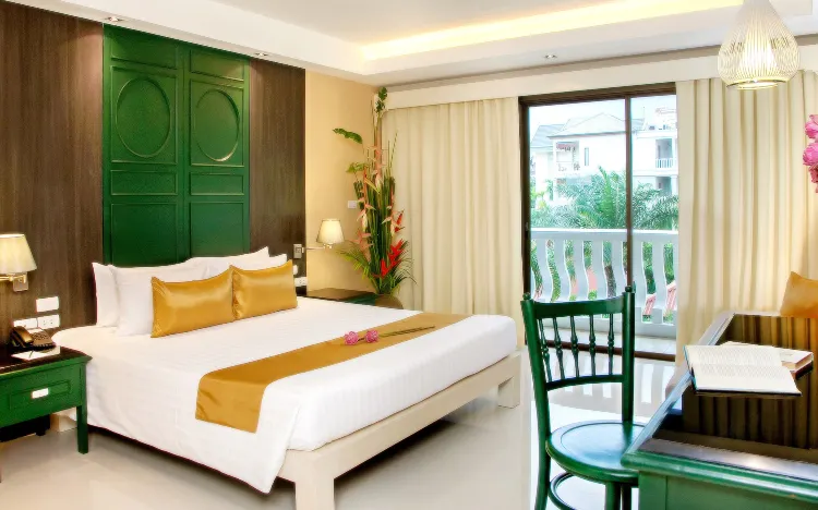 Sino Deluxe Room (Sino Wing)