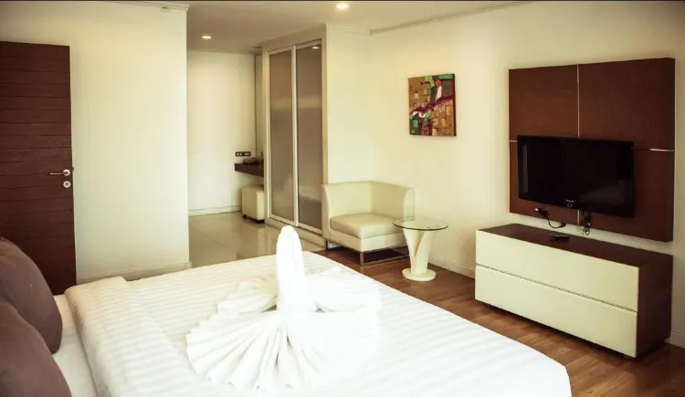 SG Two Bedroom Grand Suite