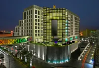Grand Millennium Muscat connected to Muscat Grand Mall