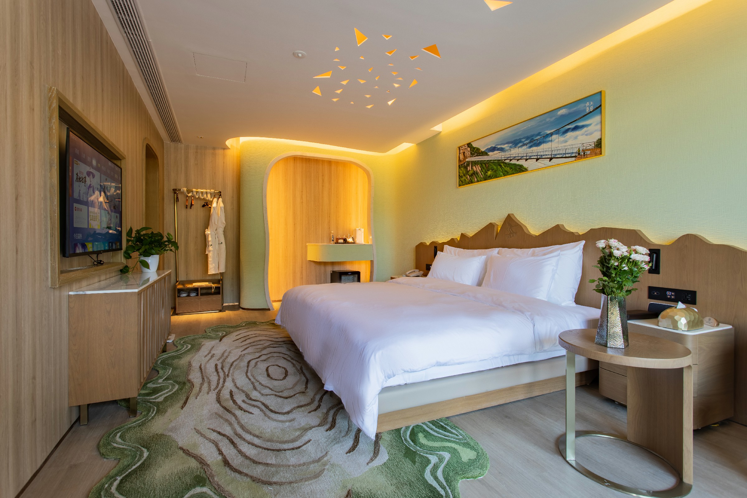 竹径通幽·绿野奇遇大床房【萌宠同乐+亲子度假】