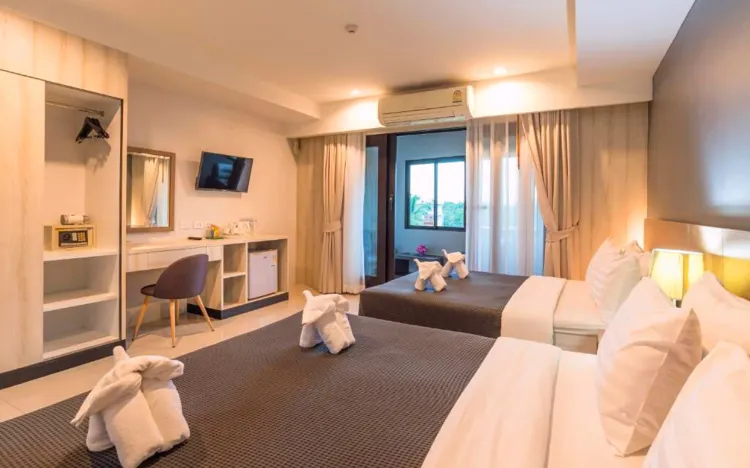 ห้องดีลักซ์สำหรับสี่ท่าน มีระเบียง