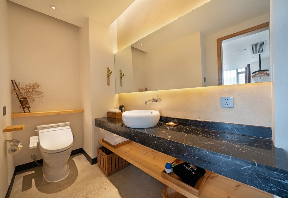 Jiulongwan ResortPremier Deluxe Suite - Mountain-View