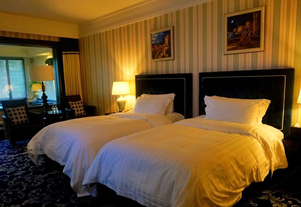 度假私汤双床房