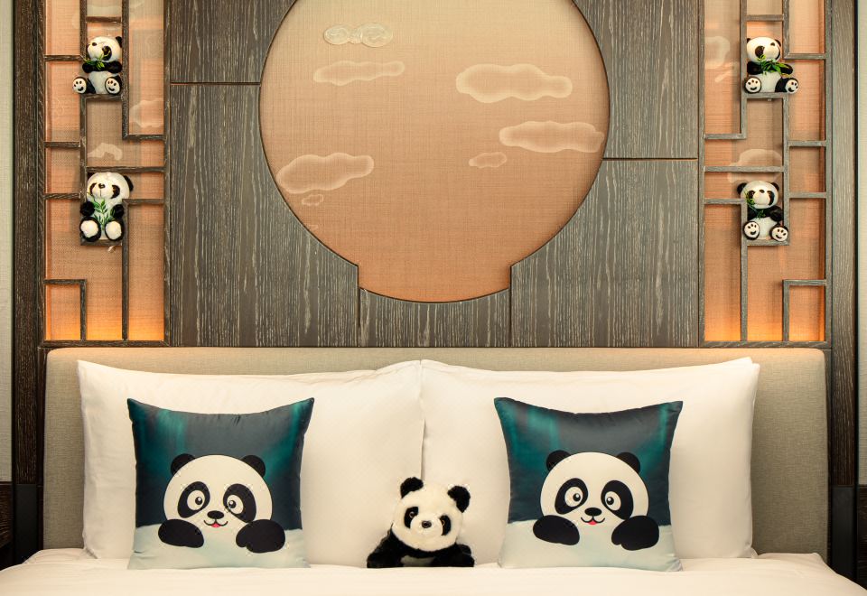 桃源熊貓開間套房（熊貓玩偶+小童滑滑梯+益智玩具）