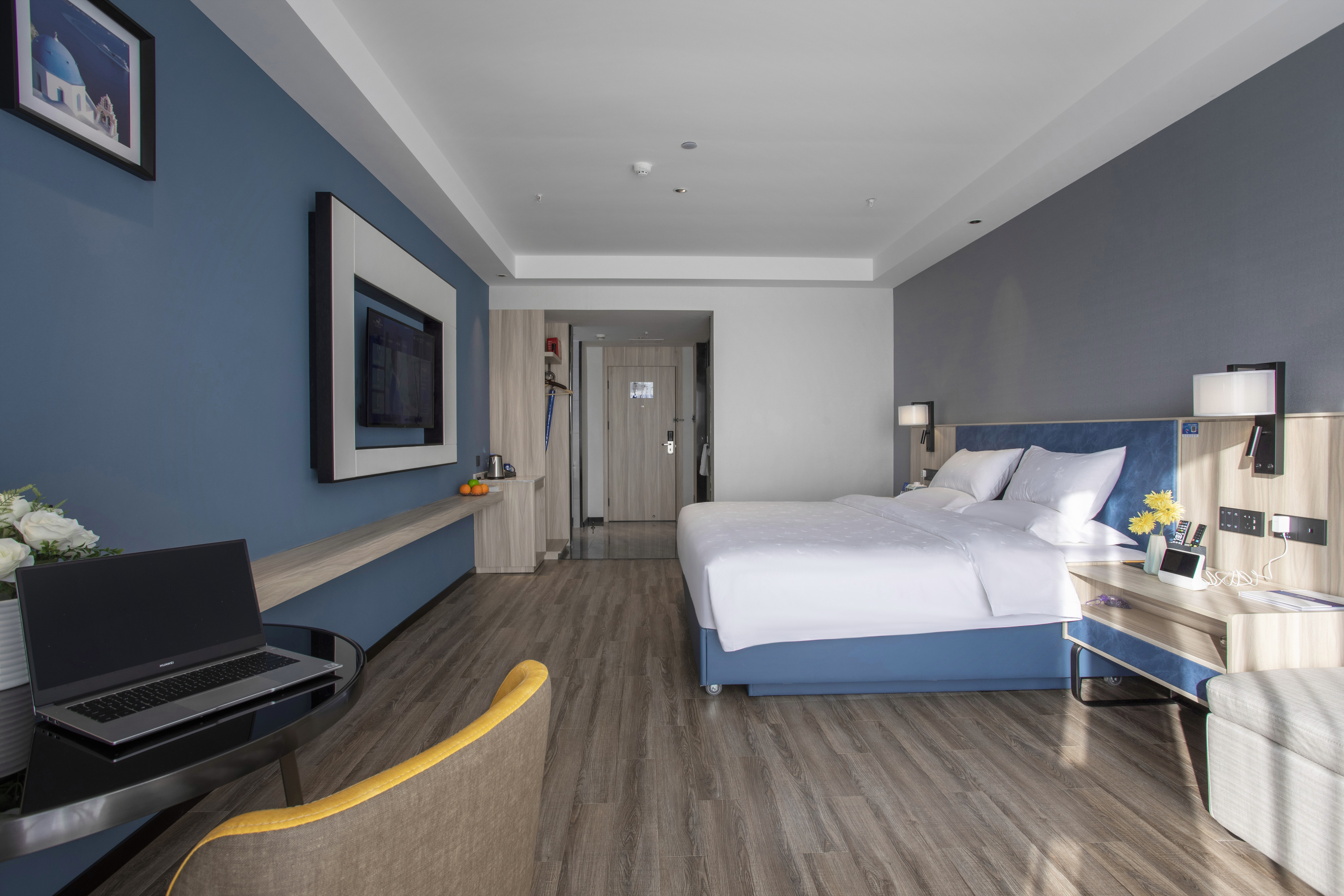 高级大床房（智能客控-落地窗）