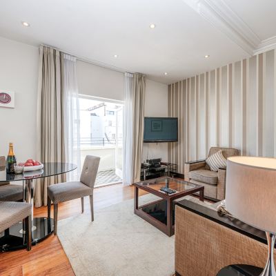 Two Bedroom Superior Apartment 130 Queen's Gate Apartments London Promo Code