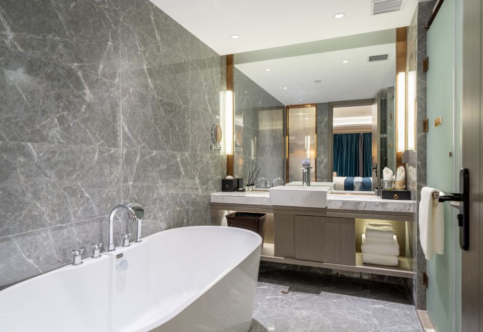 尊享全江景套房