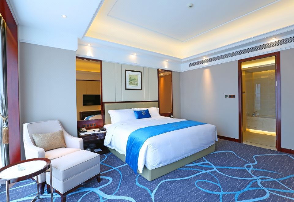 蓝溪套房（宽敞舒适商务洽谈）