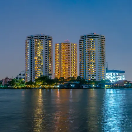 Riverine Place Hotel and Residence