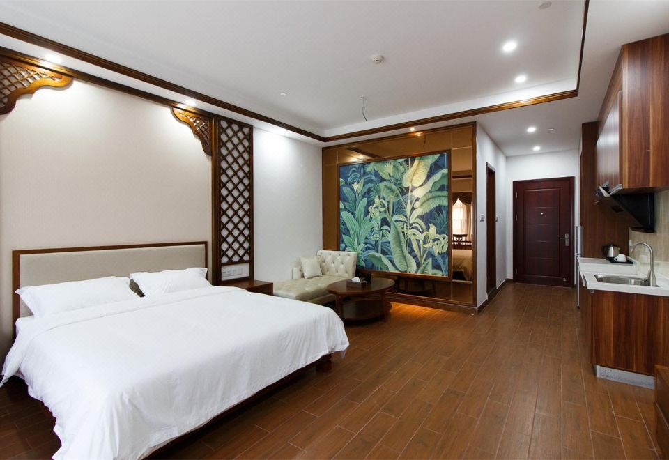 棋牌湖景大床房-洗衣机+冰箱+电动麻将桌