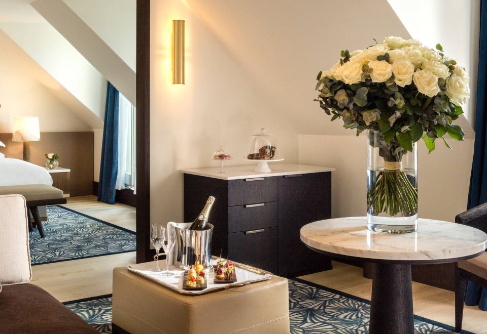 Hyatt Paris MadeleineEiffel Tower Suite