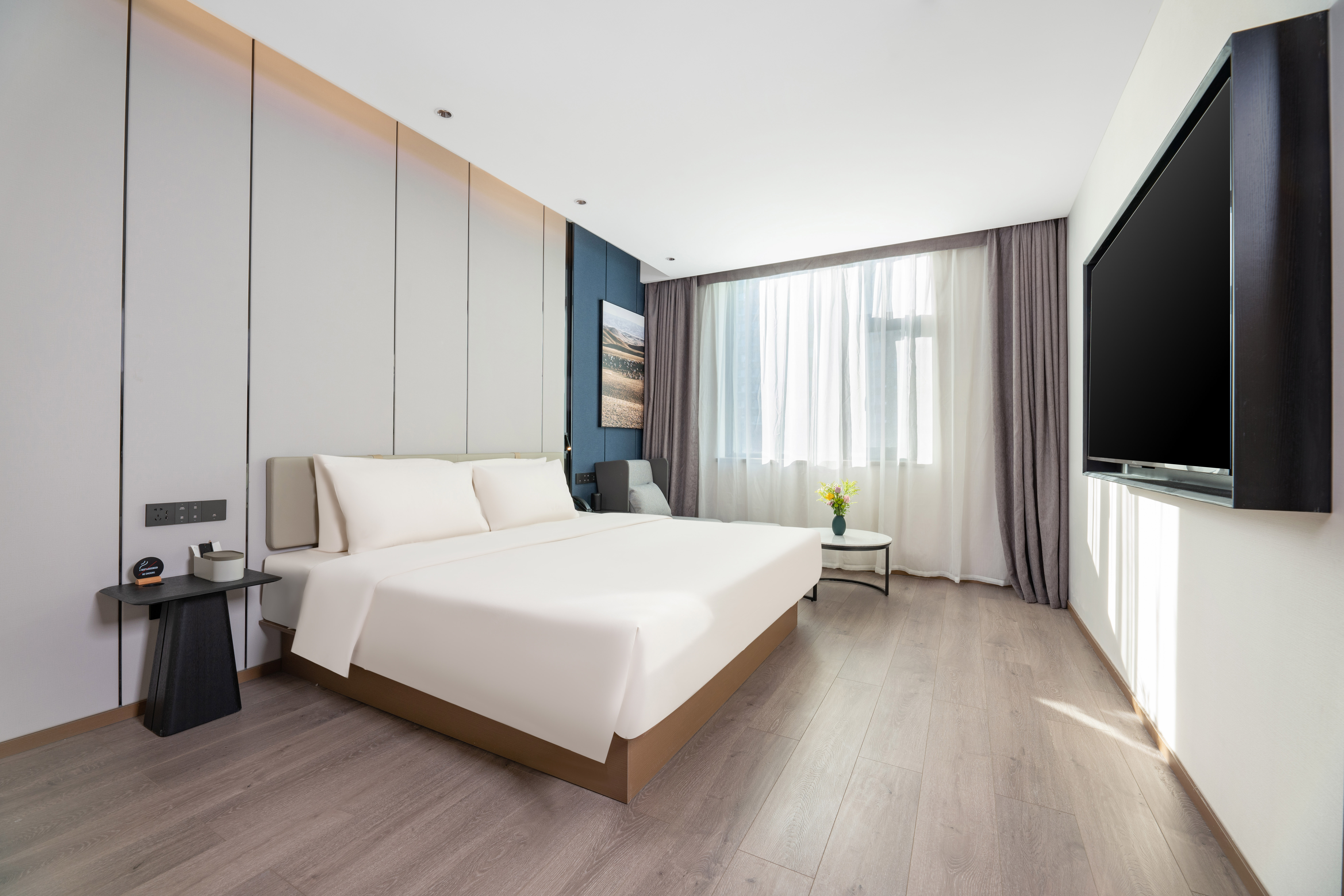 Atour Hotel Taifu Plaza South Ring Road Karamay几木套房（全屋智能+迷你小冰箱）