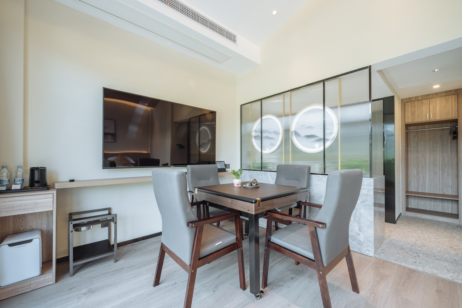 如意大床房（远观山景+草坪景+中央空调+麻将桌）