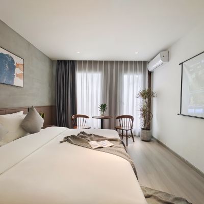 凡藝影音大床房 國尚假日飯店（天府國際機場店）優惠