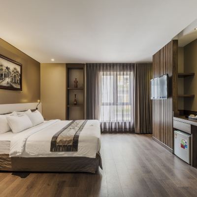 精品大床房 向日葵華麗飯店優惠