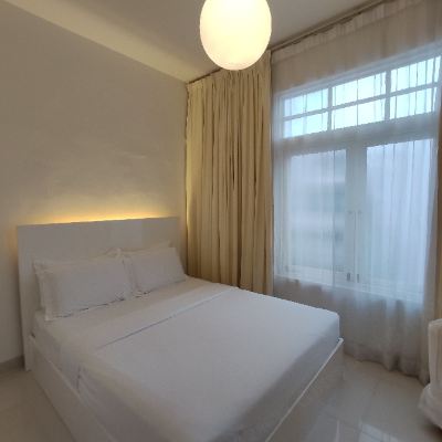Petite Double Room with Private Bathroom